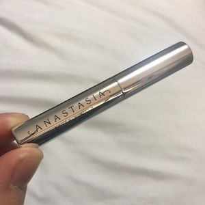 Anastasia clear brow gel!
